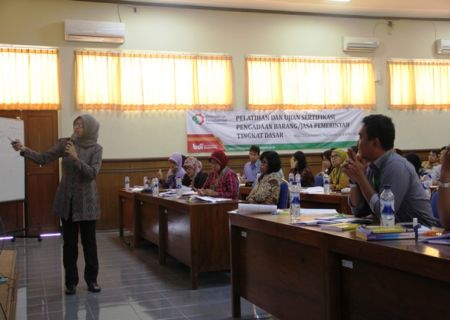 Pelatihan Pengadaan Barang/Jasa Pemerintah Tk. Dasar - 6