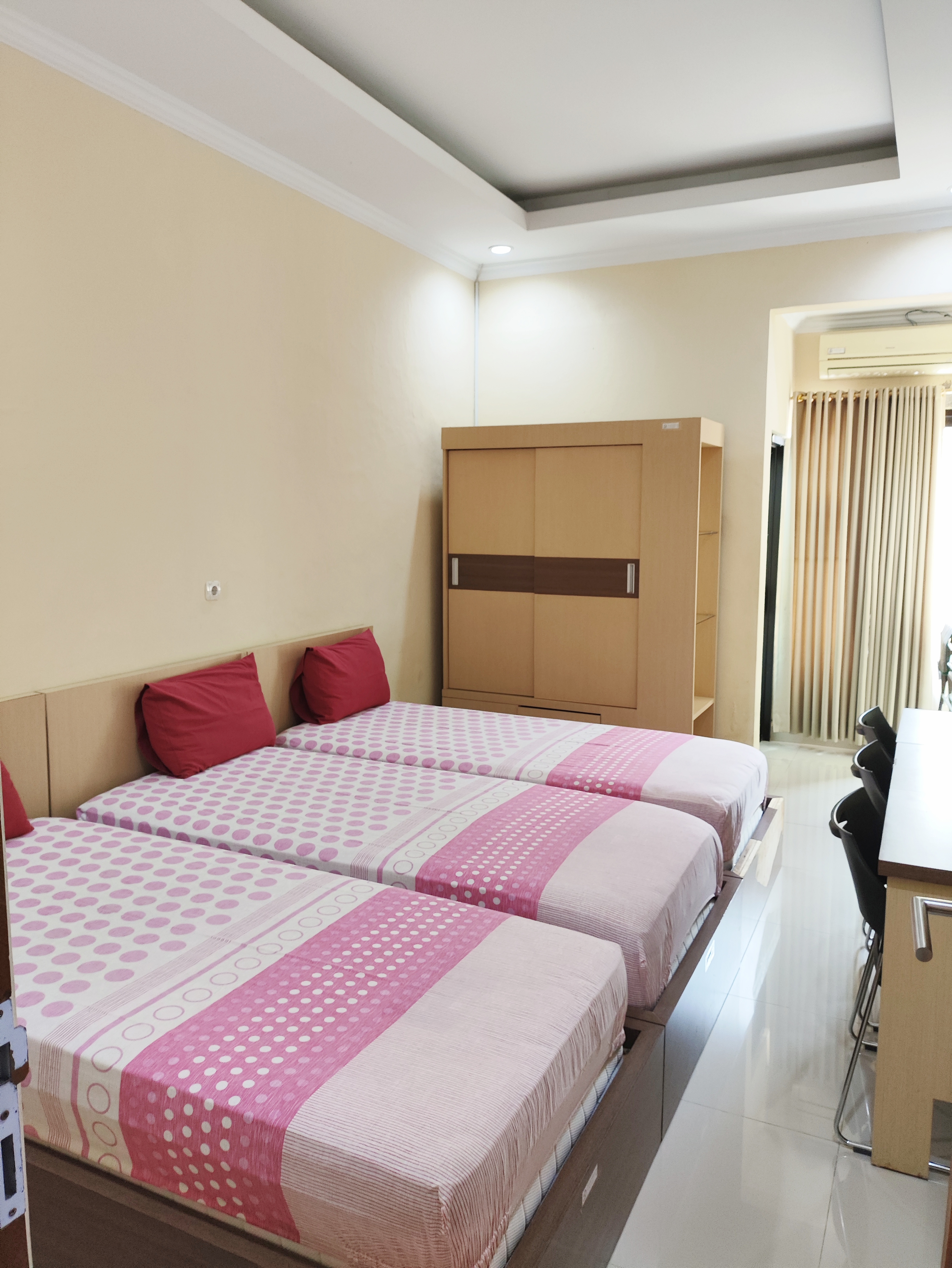 Kamar Inap 3 Bed